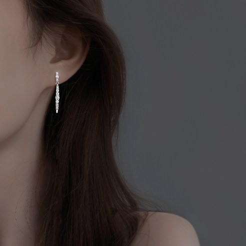 DFMEI 틈새 절묘한 귀걸이 새로운 패션 기질 인터넷 연예인 고급 감각의 귀걸이 여성 디자인 감각