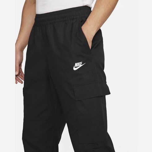 세련된 편안함을 추구하는 남성을 위한 필수 아이템: 나이키 클럽 카고 팬츠