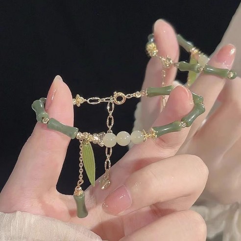 지엠씨대나무 성공을 상징한 옥 비취 팔찌
