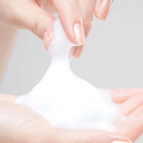 딸기코, 이제 안녕! 선크림세안제로 되찾는 매끈 피부