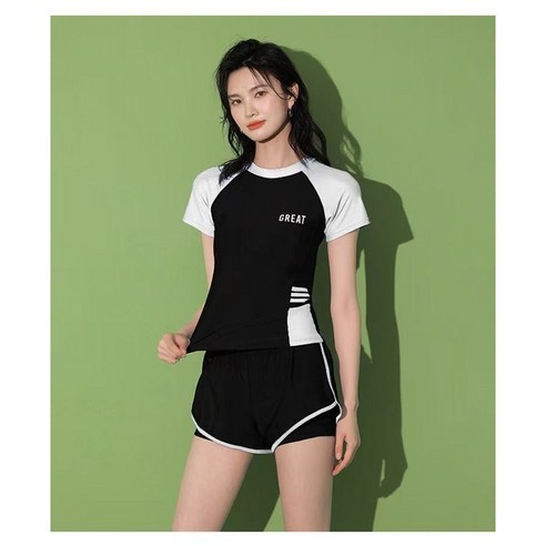 완벽한 체형 커버와 가성비를 갖춘 YioYcc 수영복으로 자신감 넘치는 수영을!