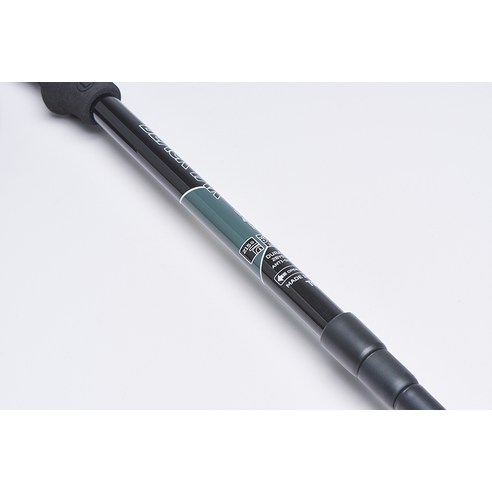 내구성, 편안함, 안정성을 갖춘 블랙야크 4단SET스틱C_120으로 험난한 지형도 자신 있게 탐험하세요.