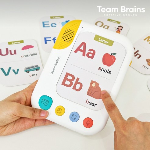 "우리 아이 첫 영어, 지루한 학습지는 이제 그만! 잉글리쉬 러닝 패드로 놀면서 똑똑해지는 비법" 팀브레인즈