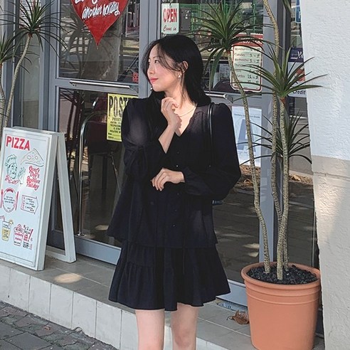 편안하고 우아한 스타일링을 연출할 수 있는 아일렛 투피스 세트