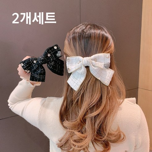 고급한 머리핀으로 헤어 스타일에 특별함과 점차를 더해줍니다.