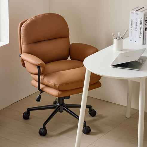 미드센츄리 디자인으로 공간에 감성을 더하는 디자인제이 버블리 책상 의자