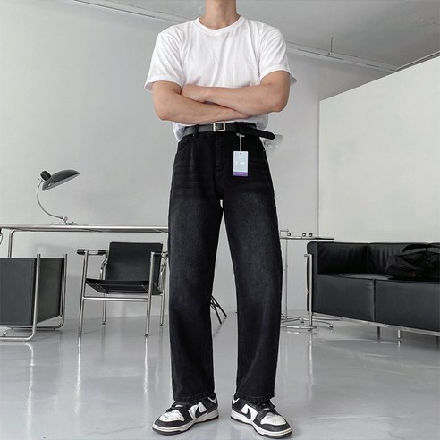 스타일과 편안함을 동시에 즐길 수 있는 데일리 세미 와이드 팬츠 청바지