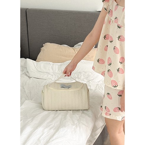 어데이즈 여행용 파우치 화장품 고데기: 여행 필수품을 보호하고 정리하기 위한 방수 다목적 솔루션