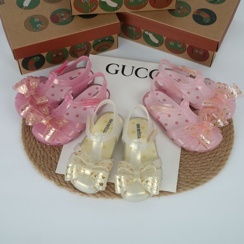 미니멜리사 프린세스 슈즈 핫골드 버터플라이 젤리 슈즈 벨크로 비치 슈즈