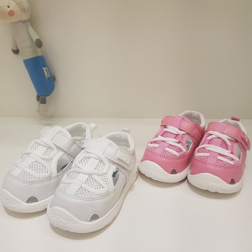 땀 걱정 없이 시원하게, 아가방 여름 유아 운동화!