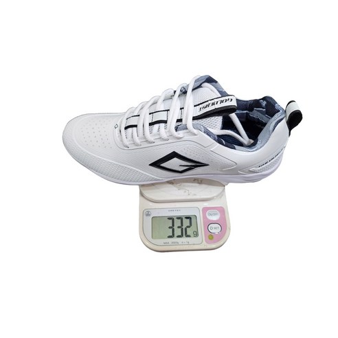 성능, 편안함, 스타일이 조화로운 골드이스트 플래쉬 일체형 징 야구화