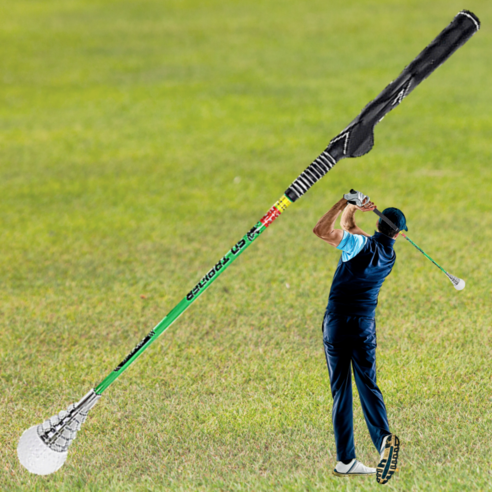 실제타격감PRO 골프 스윙 연습기로 실내에서 스윙 연습과 자세 교정을 하세요.