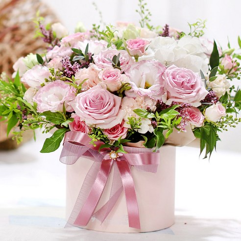 생화의 아름다움으로 사랑을 전하세요.