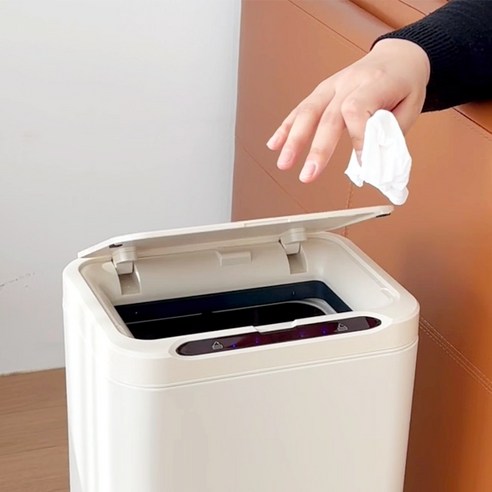 냄새 걱정 없이 쾌적한 육아, 톨튼 자동센서 기저귀 쓰레기통으로!