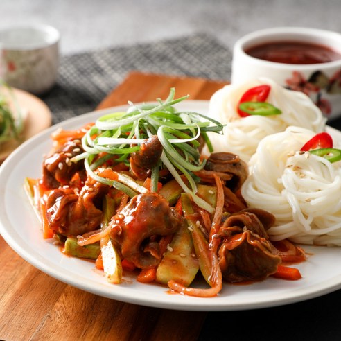 아이엠소스 골뱅이소스: 식탁에 풍미를 더하는 만능 양념 국수