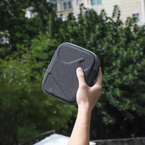 DJI 오즈모 포켓 3 크리에이터 콤보, 전용 케이스로 안전하게 휴대하고 창작 활동을 펼쳐보세요!