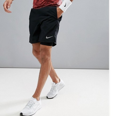 스포츠와 패션을 완벽하게 결합한 편안함과 스타일의 반바지