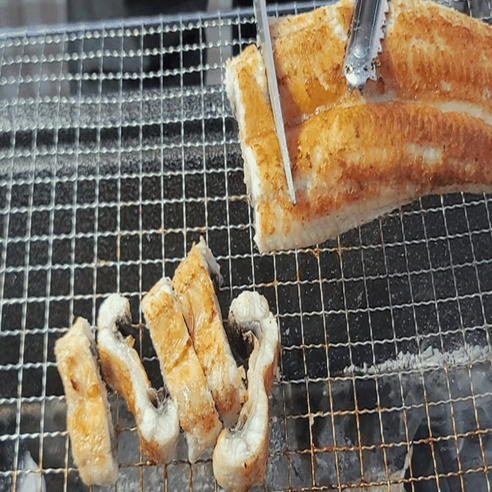 신선한 국내산 장어로 만든 편리하고 맛있는 장어덮밥