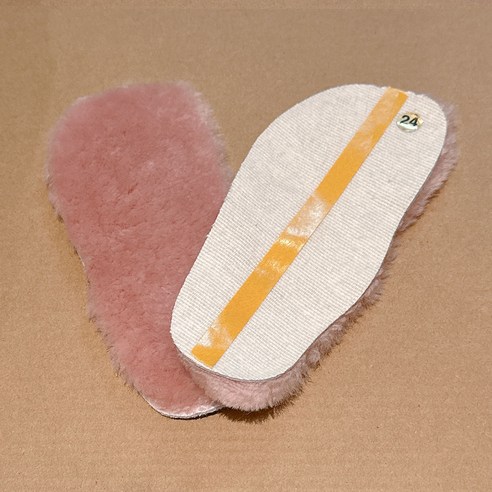 아이들의 발을 따뜻하고 안전하게 지켜주는 고급 천연 가죽 겨울 신발