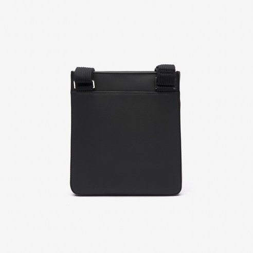 시간을 초월하는 우아함, 라코스테 남성 클래식 플랫 크로스백