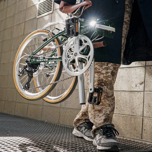 세련되고 편리한 도시용 미니벨로 자전거