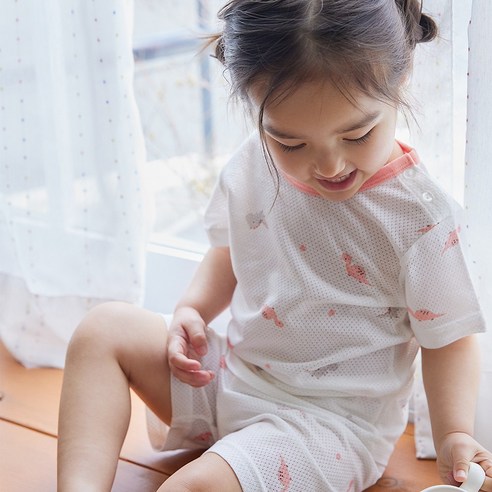 밤에도 꿀잠 보장? 땀 많은 우리 아이 위한 시원한 여름 실내복 선택! 배꼽손실내복