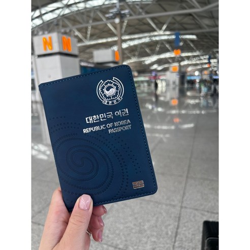 소중한 여행, 안전하게 지켜줄 카스토리 RFID 차단 여권 케이스