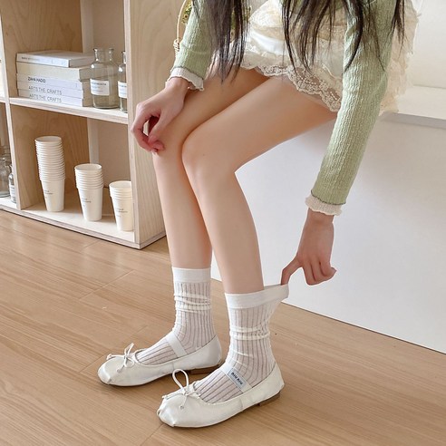 바디랜드의 시스루 골지 양말로 透け感のある足元を演出してみませんか?