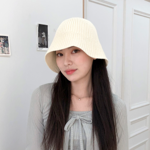 다양한 컬러로 다양한 스타일링이 가능한 사계절용 골지 벙거지 모자