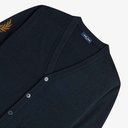 프레드페리 로렐 리스 가디건: 의류의 상징