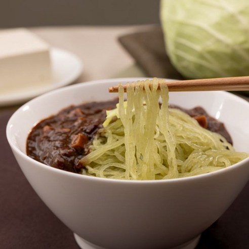밀가루 끊고 맛있는 면 요리 즐기기! 두부 품은 국수로 건강과 맛을 한 번에!