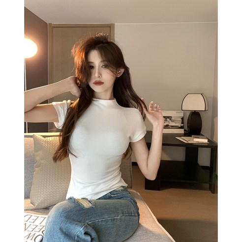 편안함과 세련됨이 완벽히 조화된 슈페르바 여성 베이직 골지 니트