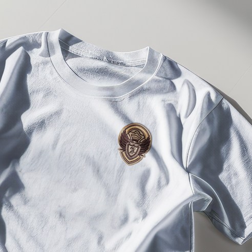 플라이쿱 밀리터리 와펜: 빈티지 자수로 개성을 더하다