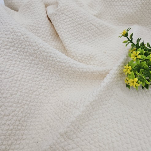 GOOD패브릭 20수 엠보 원단: 일상에 감성을 더하는 부드럽고 다재다능한 선택