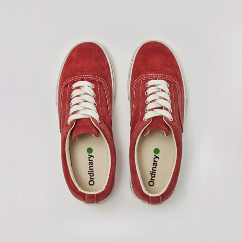 편안함과 스타일의 완벽한 조화: ORIGINAL GROUND SNEAKERS 002 SUEDE