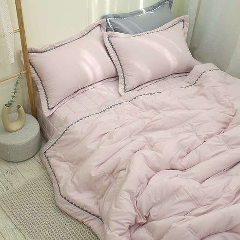 포근함이 깃든 겨울밤, 아이리스 모달 이불로 완성하는 꿈결 같은 휴식 아이리스이불