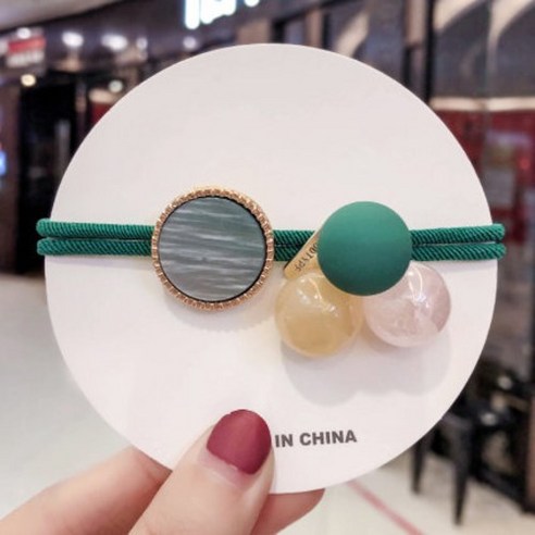 세련된 디자인의 완벽한 헤어장식