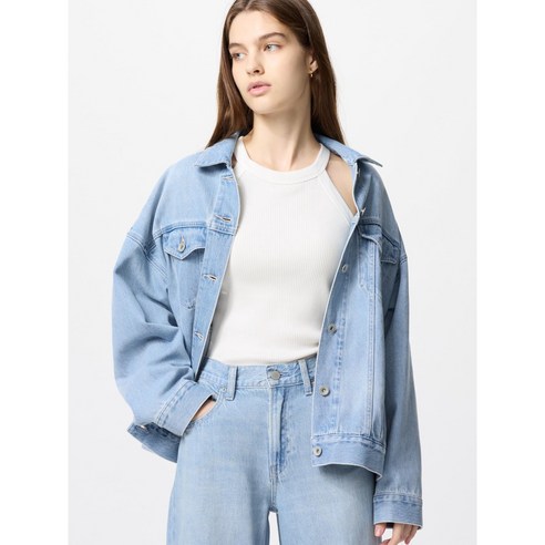 섬세한 편안함과 스타일을 담은 유니클로 홀터넥 브라 탱크탑