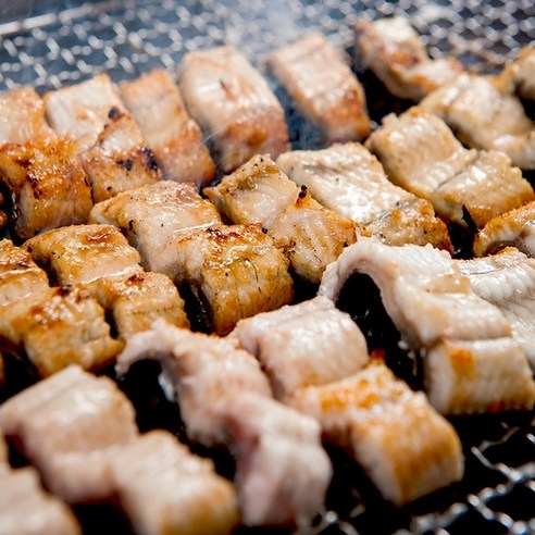 민물장어 자포니카 1kg + 소스2종 손질후 600-650G, 민물장어1kg+소스2종 손질후 600-650G