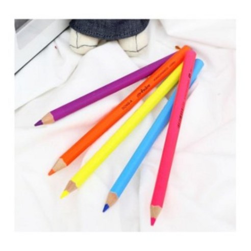 동아 육각 아도르 색연필 형광 6색은 다양한 색상과 높은 평점을 가진 국산 중성 연필입니다.