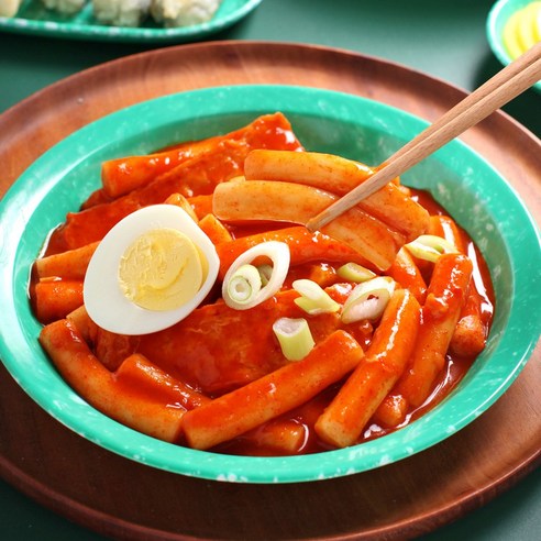 추억을 되살리는 매콤달콤한 행복, 대한 떡볶이 보통맛