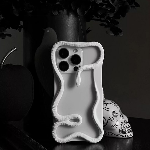 PINKDEVIL 스네이크 아이폰 시리즈 케이스: 스타일과 보호를 동시에 뱀케이스