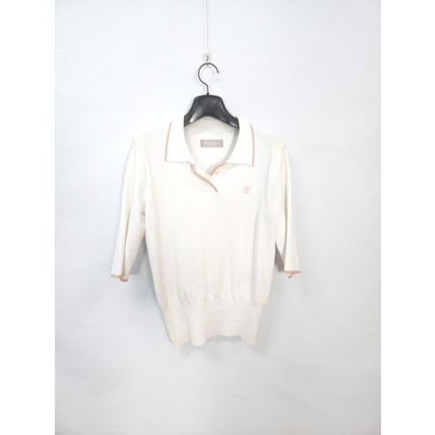 페어라이어 여성 반팔 니트 티셔츠: 섬세한 아름다움으로 완성하는 필드 위 스타일 페어라이어