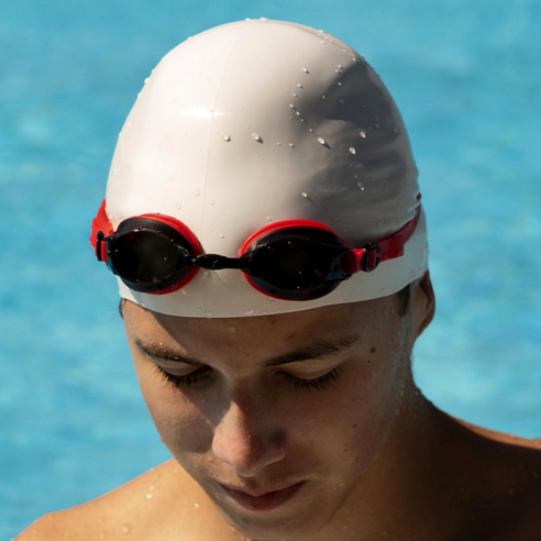 머리카락 건조 유지, 수영 경험 향상, 다양한 머리 크기, 합리적인 가격