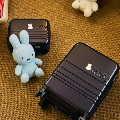 미피와 함께 떠나는 설레는 여행, 캔디처럼 달콤한 추억을 담아보세요!