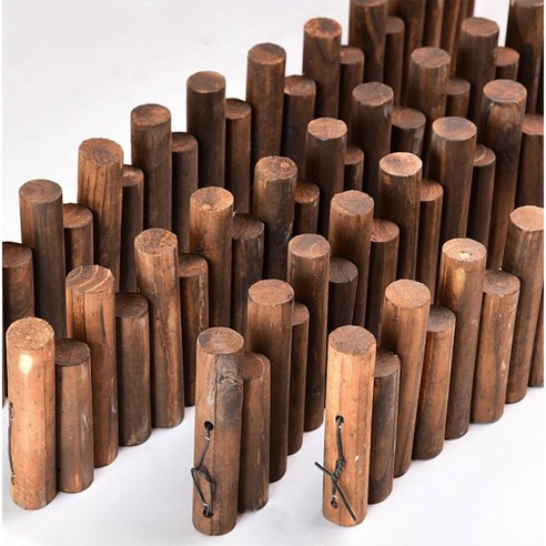 삭막한 베란다, 나만의 작은 정원으로 바꾸는 마법! 나무 화단 펜스 DIY 후기 울타리나무