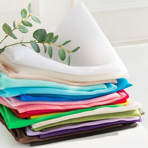 섬세한 빛깔의 향연, 크리스탈 노방 원단으로 펼쳐지는 창작의 세계 오간자원단