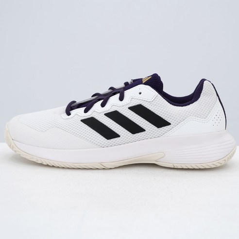 발목 걱정 없이 테니스 실력 향상을 도와주는 아디다스 테니스화