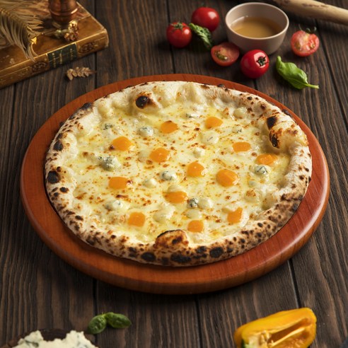 5분 만에 완성되는 꿀처럼 달콤한 행복, 꿀 고르곤졸라 화덕피자!