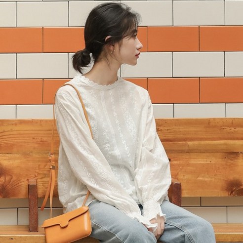 SU 화이트 레이스 셔츠 여성 긴 소매 슈퍼 요정 우아한 봄과 가을 새로운 세련된 탑 디자인 감각 틈새